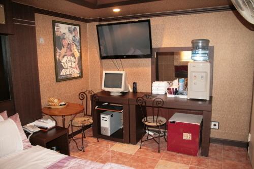 Movie Motel Jinju Bilik gambar