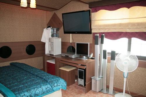 Movie Motel Jinju Bilik gambar
